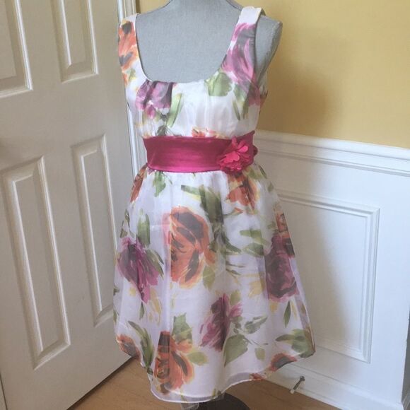 XOXO Floral Tie Dress - Picture 1 of 8